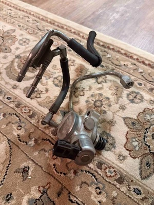 Subaru BRZ Toyota 86 Scion FR-S 2013-2020 2,0 L bomba de combustible de alta presión OEM Foto 1 de 2