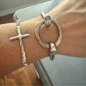 Brazalete de gancho circular Uno de 50 - Imagen 1 de 8