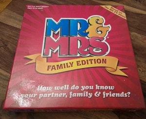 Mr & Mrs Family Edition BOARD GAME COMPLETE & NICE - RASCALS 2012 VERSION SET 2 - Picture 1 of 7