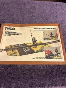 Puerta de cruce operativa a escala Tyco Ho #908 para tren, diseño de conjunto sellado de fábrica - Imagen 1 de 5