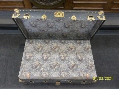 BANDEJA DE PECHO SUPERIOR PLANA O.W.SCHMIDT SADDLERY CO. BAÚL DE VAPOR VINTAGE TAMAÑO MEDIANO  Foto 1 de 4