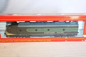 HO Scale IHC, E8A Diesel Locomotive, DUMMY, Northern Pacific, Black, #1927 - Picture 1 of 4