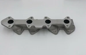 TOYOTA 2TC 3TC INTAKE MANIFOLD WEBER DCOE CARBURETORS - Picture 1 of 2