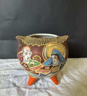 VINTAGE VICTORIA SATSUMA PORCELAIN TEA SET SUGAR BOWL HANDPAINTED ANTIQUE JAPAN - Image 1 of 4