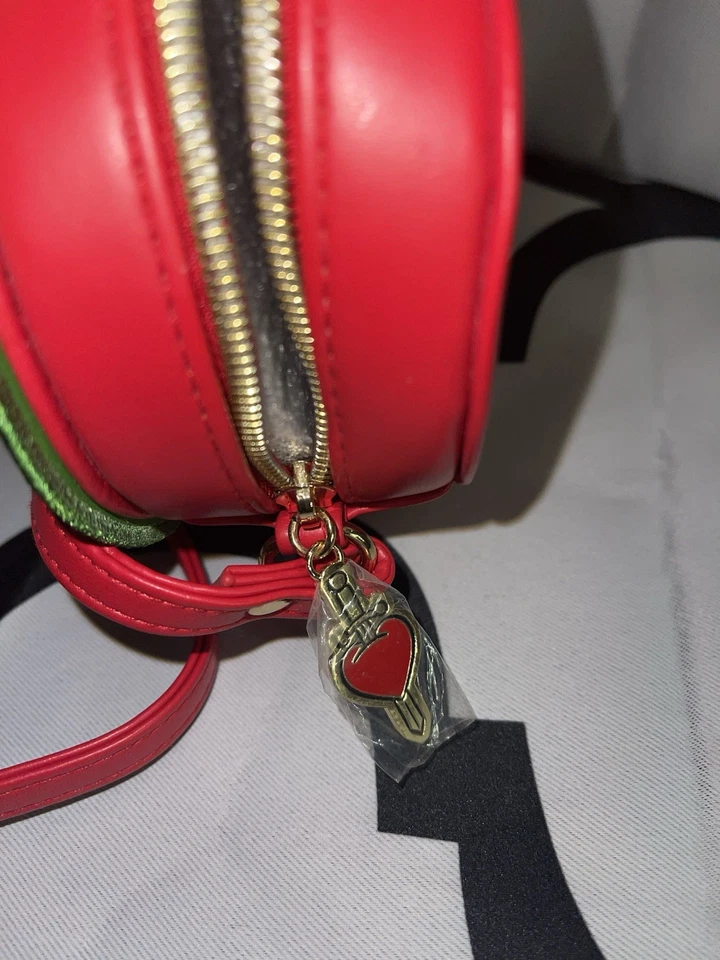 Bolso Bandolera Disney Blancanieves Reina Malvada Veneno Manzana Calavera - Pandora�� Foto 1 de 4