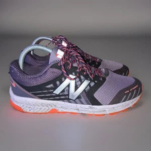 Zapatillas deportivas New Balance Nitrel WTNTRLS1 para mujer talla 7,5 B púrpura gris naranja - Imagen 1 de 10