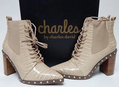 Botines Charles David Debate Talla US 9 M Para Mujer Punta Punta Tachonados Desnudos Foto 1 de 4