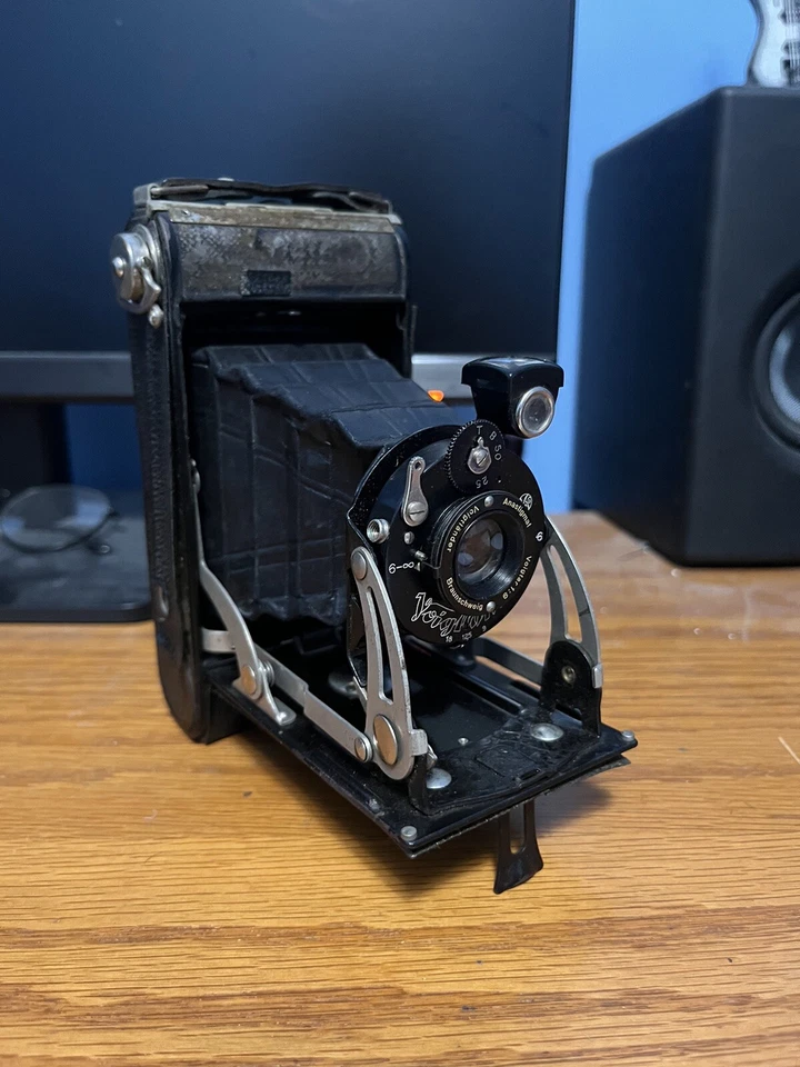 CÁMARA VOIGTLANDER BESA 66 BABY BESA CON LENTE VOIGTAR 75MM 3.5 Foto 1 de 4