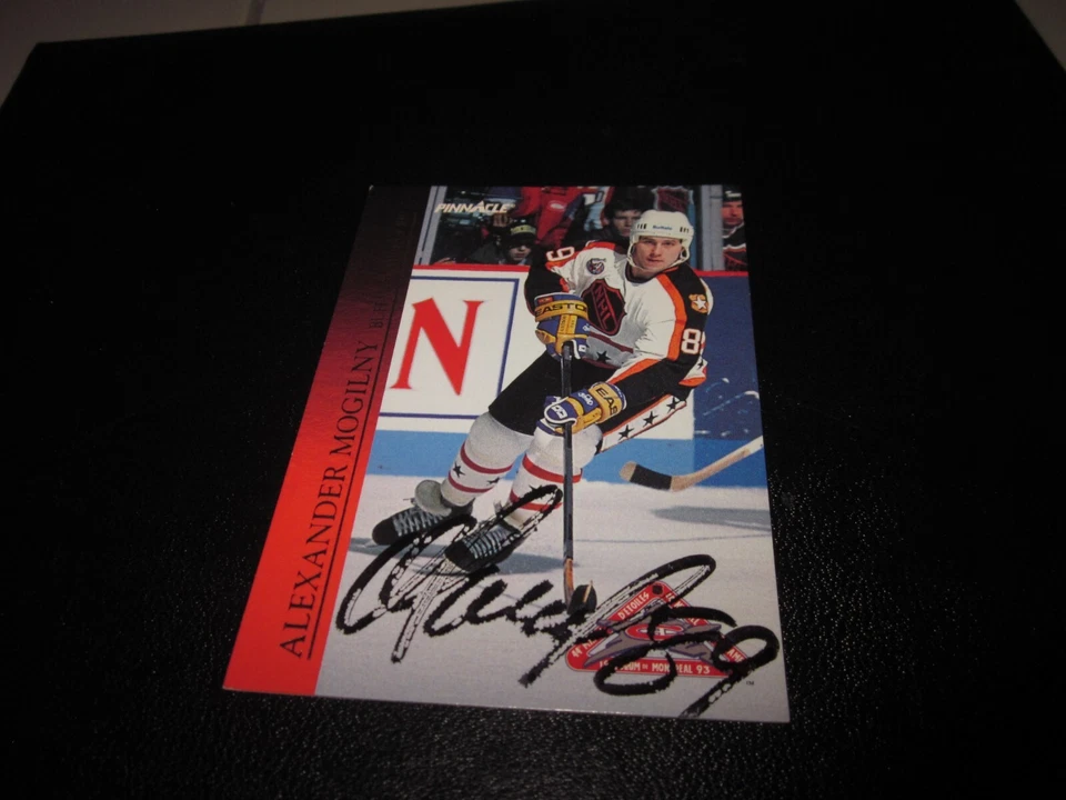 ALEXANDER MOGILNY SIGNED AUTOGRAPHED 1993 PINNACLE ALL STAR CARD # 22 - Image 1 of 1