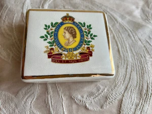1953 Krönung von Queen Elizabeth II Box 4" x 3 1/2" Royal Harvey Staffordshire - Bild 1 von 8
