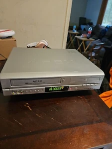 APEX ADV-3800 VCR DVD Combo Player VHS Recorder 4-Head Hi-Fi - With Av Cables - Picture 1 of 20