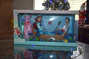 Disney The Little Mermaid KISS THE GIRL Ariel Prince Eric Boat DELUXE Doll set - Picture 1 of 10