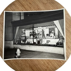 Vintage Louisville Camera Photography shop real black / white photo mid century - Picture 1 of 2