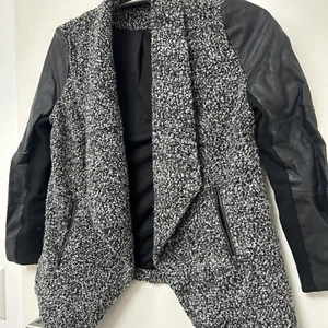 2 Blazer Gr 38 - Bild 1 von 6