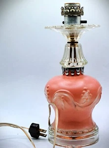 VTG Corded Electric Glass Table Desk Lamp Hurrican Style Art Deco Pink Satin - Picture 1 of 8