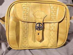 VTG 70s American Tourister Escort Carry On Tote Overnight Bag LuggagYellow strap