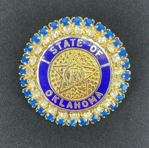 State of Oklahoma Brooch Pin Seal Blue White Gold Tone Rhinestone 1-3/8" Vintage - Picture 1 of 13