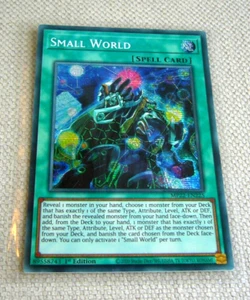 Yugioh Small World - MP22-EN225 - Prismatische Karte - SELTEN - Brandneu - Bild 1 von 7