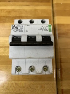 MOELLER FAZN-C32-3 CIRCUIT BREAKER   B219 - Picture 1 of 1