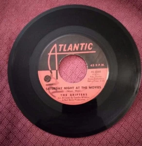 Vintage 45-rpm Record THE DRIFTERS Spanish Lace/Saturday Night at the Movies - Picture 1 of 4