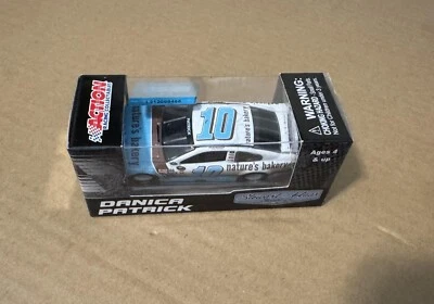 2016 Danica Patrick Nature's Bakery Darlington Throwback Retro 1:64 scale car - Image 1 of 3