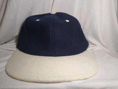 Raro sombrero vintage de mezcla de lana de los 90 con correa ajustable de cuero, Yupoong, OS Foto 1 de 4