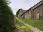 Photo 6x4 Behind Newbarn Farm Gatcombe/SZ4885 A bridleway heading toward c2007