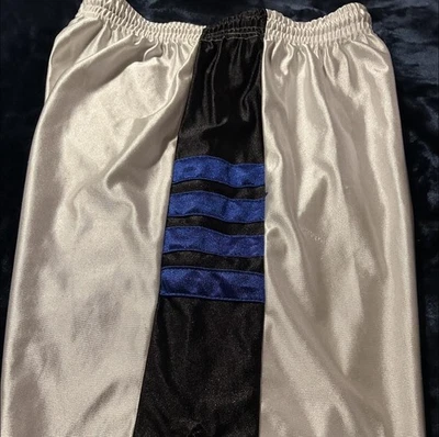 Pantalones Cortos de Baloncesto Vintage Powers Años 80 90 Blanco y Azul 100% Poliéster Talla 34 Foto 1 de 3