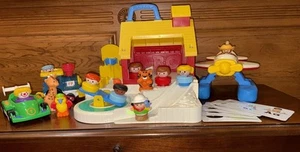 Vintage Fisher Price Chunky Little People School House Lot - Picture 1 of 15