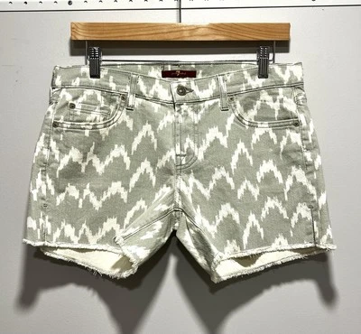 NUEVO CON ETIQUETAS 7 FOR ALLHUMANITY VERDE SALVIA/MARFIL IKAT CORTE ELÁSTICO JEANS SHORTS 28 Foto 1 de 4