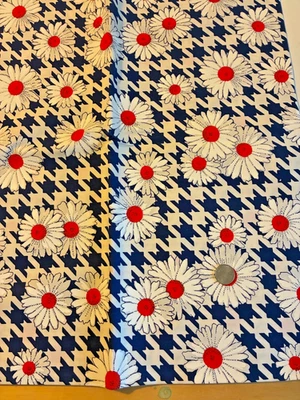 VTG  1 1/2 YARD X 44 WIDE RETRO DAISY ON BLUE CHECK FABRIC - Image 1 of 2