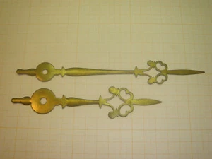 AIGUILLES LAITON 145 MM X 105 MM POUR HORLOGE COMTOISE - REGULATEUR - PENDULE - Picture 1 of 1