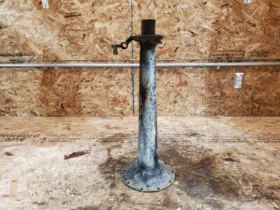 1928-31 Ford Model A Rear Axle Housing Foto 1 de 4