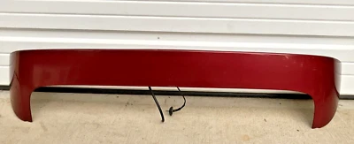 Alerón trasero Ford Fiesta 2011-2013 rojo rubí OEM Foto 1 de 4