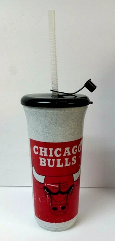 Vintage Chicago Bulls 1996 Champions Plastic Cup Jordan with Lid & Straw Cover