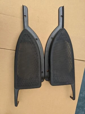 4470027 4470019 Saab 9-3 NG 900 Hatch back Rear speaker grill covers Set 94-02 - Image 1 of 4