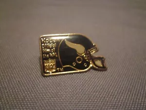 Vintage 1989 MINNESOTA VIKINGS HELMET Kodak PIN - Picture 1 of 4