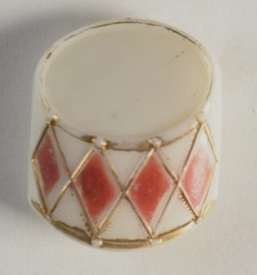 Instrumento musical vintage de vidrio blanco con forma de tambor botón de lujo R148 Foto 1 de 2