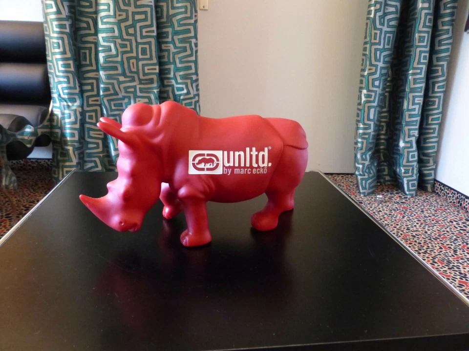 Werbeobjekt Nashorn von unltd. Uhren - neuwe - Bild 1 von 2