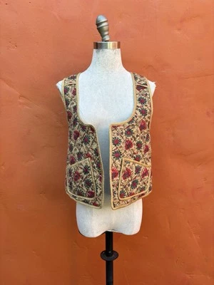 Vintage 1990s Y2K Free People Quilted Vest Floral Boho Cottagecore hippie - Image 1 of 4