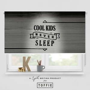 20- Tenda a rullo stampata graffiti Cool Kids - oscurante consegna gratuita nel Regno Unito - Foto 1 di 4