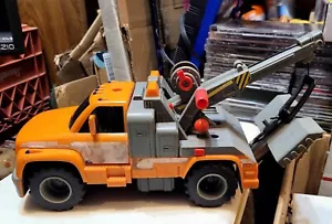 Vintage 2007 Mattel Plastic Tow Truck Toy - Picture 1 of 5