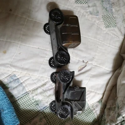 Coche de juguete y banco de monedas de hierro fundido vintage 1900. “Muy buen estado” Foto 1 de 4