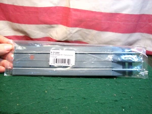 LIONEL 6-21284 3 Rail O Gauge SuperStreets 10" Transition to Tubular Track Piece - Picture 1 of 7