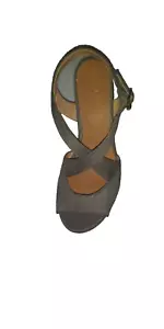 FOREVER 21 GREY FAUX SUEDE 4'HEEL WEDGES BUCKLE CLOSE 6 M US - Picture 1 of 2