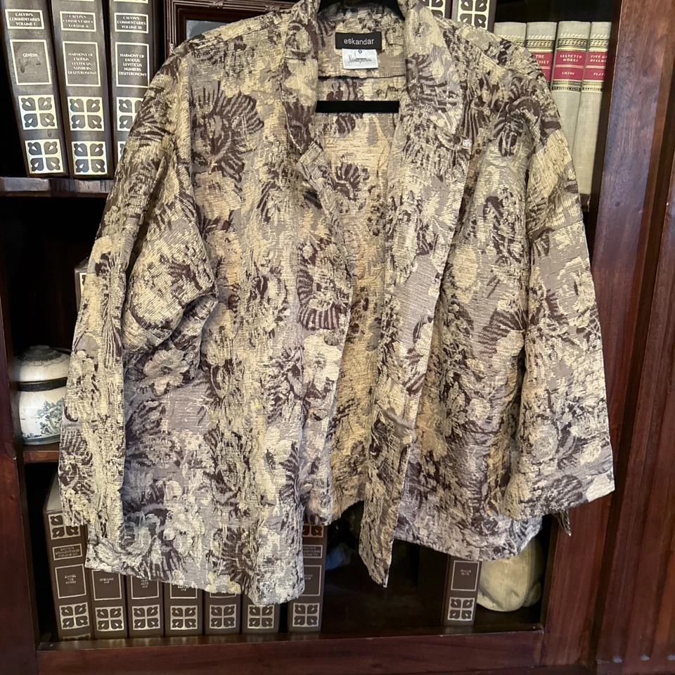 Roupas femininas eskandar - Imagem 1 de 4