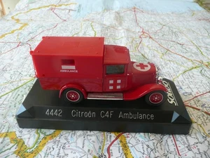 CITROËN C 4 F  Ambulance Pompiers Ancienne SOLIDO 4442 1/43 en Boite - Picture 1 of 1