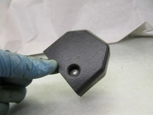 Isuzu Trooper Duty 98-02 3.0 centre row left double seat side cover panel trim R - Picture 1 of 4