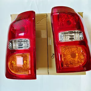 Par de luces traseras izquierda y derecha para Toyota Rav4 Rav 4 2004 2005 - Imagen 1 de 4