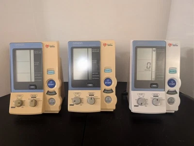 Lote de 3 monitores de presión arterial Omron HEM-907XL sin probar Foto 1 de 4